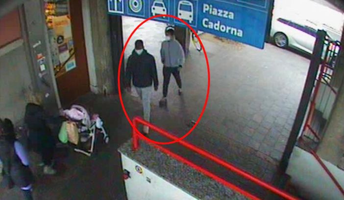 Rapinatori a quindici anni, vittima un coetaneo preso a pugni: due ragazzini presi dai carabinieri Rapinatori a quindici anni, vittima un coetaneo preso a pugni: due ragazzini presi dai carabinieri