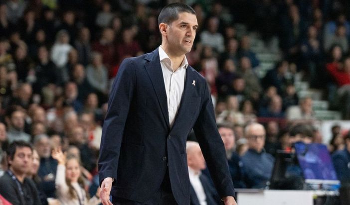 Herman Mandole, coach della Openjobmetis Varese (foto Fabio Averna)