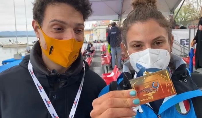 La medaglia d'oro conquistata da Federica Cesarini alla Schiranna fa brillare gli occhi del fratello Matteo e di tutta Varese La medaglia d'oro conquistata da Federica Cesarini alla Schiranna fa brillare gli occhi del fratello Matteo e di tutta Varese