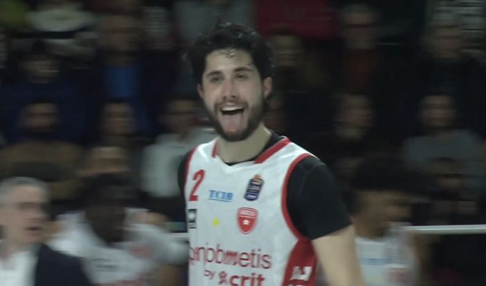 Grandissima prestazione per Davide Alviti, nonostante la sconfitta della Openjobmetis Grandissima prestazione per Davide Alviti, nonostante la sconfitta della Openjobmetis