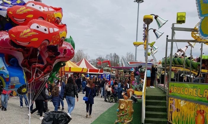 Tutto pronto alla Schiranna: a marzo torna lo storico luna park Tutto pronto alla Schiranna: a marzo torna lo storico luna park