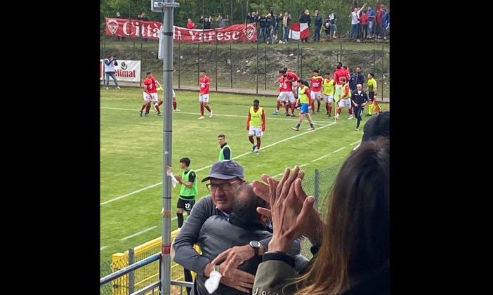 Ezio Rossi pazzo di gioia in tribuna al pari di Ebagua