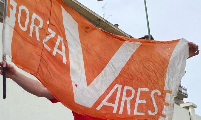 Una bandiera storica, risalente a quarant'anni fa, sventolerà domenica al Comunale di Sanremo