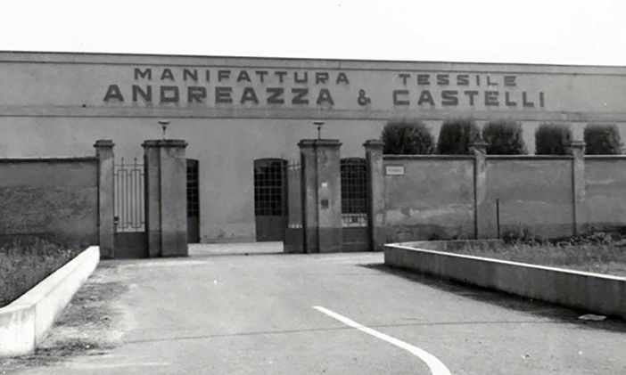 Foto storica, dal sito dell'azienda che Mario Castelli ha guidato a lungo e in periodi di cambiamenti, anche radicali