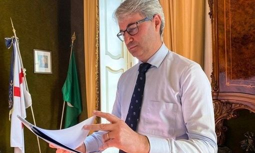 Il messaggio di Galimberti a Bianchi: «Che sia una campagna di contenuti e non di slogan. In bocca al lupo» Il messaggio di Galimberti a Bianchi: «Che sia una campagna di contenuti e non di slogan. In bocca al lupo»