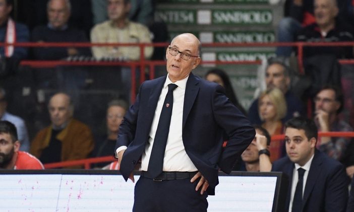 Niente da fare per coach Attilio Caja e i suoi biancorossi: la Coppa Italia sfuma al fotofinish (foto Averna / archivio) Niente da fare per coach Attilio Caja e i suoi biancorossi: la Coppa Italia sfuma al fotofinish (foto Averna / archivio)