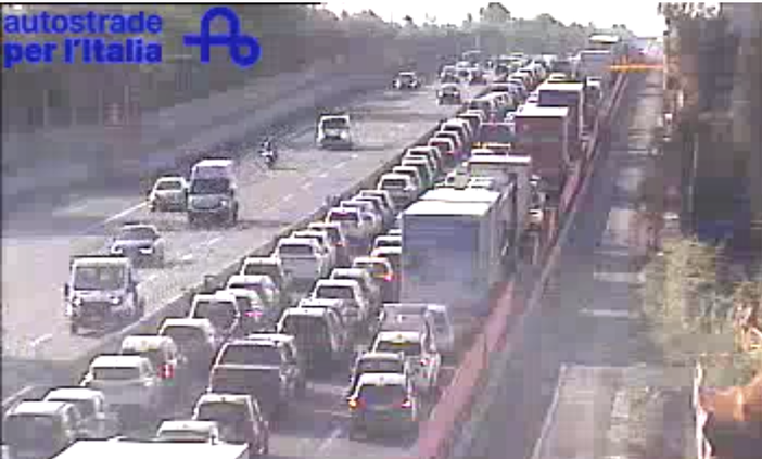 Le code di questa mattina viste dalla webcam di Autostrade per l'Italia