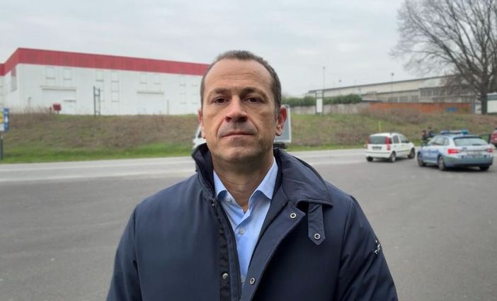 Dal diritto di manifestare alla guerriglia. Macchi: «Fatti ben lontani dalla democrazia»