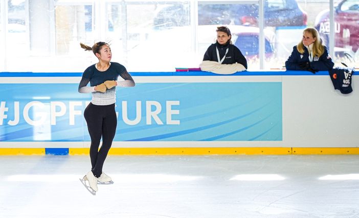 Giovani talenti da tutto il mondo sul ghiaccio della Acinque Ice Arena nei prossimi giorni: un momento degli allenamenti nella mattina odierna Giovani talenti da tutto il mondo sul ghiaccio della Acinque Ice Arena nei prossimi giorni: un momento degli allenamenti nella mattina odierna