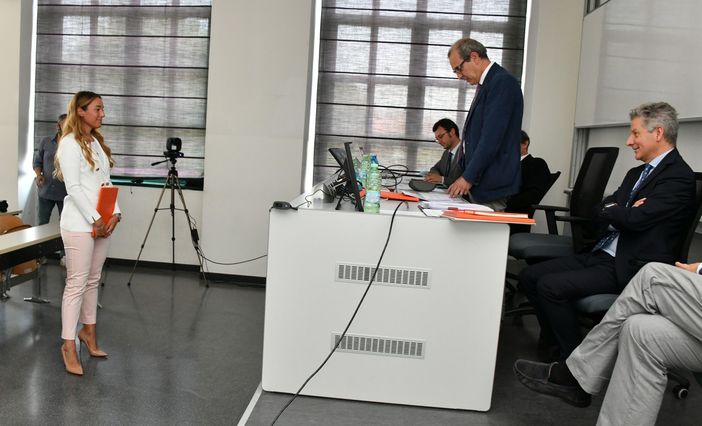 Alla Liuc tornano le lauree "in presenza". Il professor Helg: «Il destino dell'università non può essere a distanza» Alla Liuc tornano le lauree "in presenza". Il professor Helg: «Il destino dell'università non può essere a distanza»