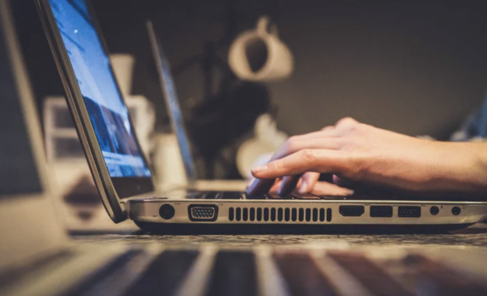 «Lei è accusato di pedopornografia». Ma è l'ennesima mail truffa