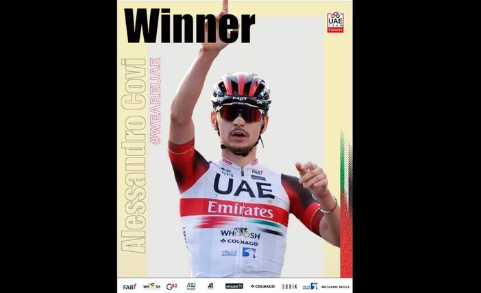 Così la UAE Team Emirates ha celebrato la vittoria con la conquista della maglia da leader di Alessandro Covi Così la UAE Team Emirates ha celebrato la vittoria con la conquista della maglia da leader di Alessandro Covi