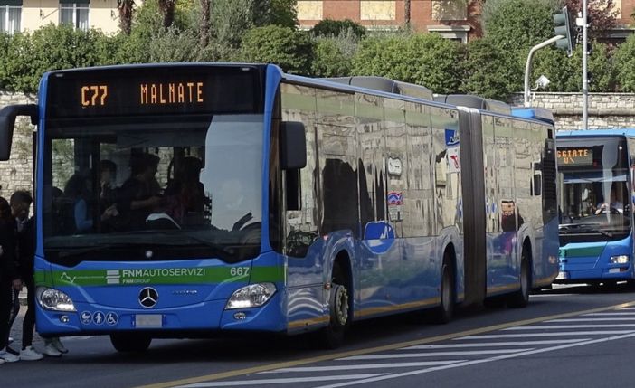 Una mano ai frontalieri: da settembre attiva una nuova linea bus tra Malnate e la stazione di Gaggiolo