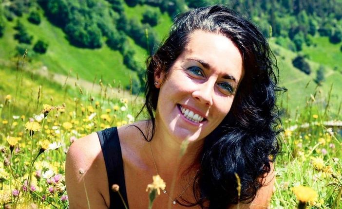 Tragedia sulle montagne della Val d'Aosta, oggi a Samarate l'ultimo abbraccio a Erika Tragedia sulle montagne della Val d'Aosta, oggi a Samarate l'ultimo abbraccio a Erika
