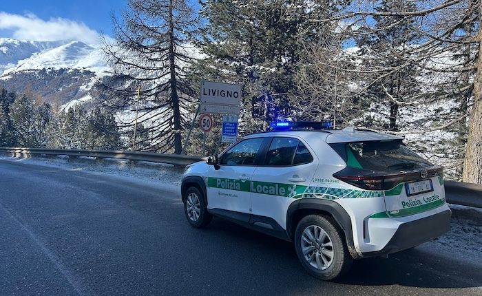Pattuglia della polizia locale di Luino impegnata alle Olimpiadi (foto tratta da Luinonotizie.it)