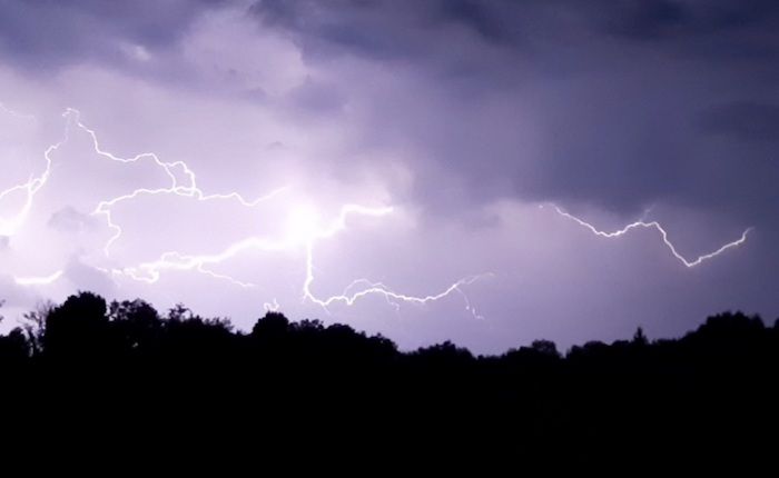 Rischio di temporali con vento forte e grandine: allerta gialla già attiva per il nord della provincia