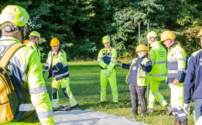 La Protezione Civile di Angera compie 20 anni e festeggia con delle esercitazioni sul lungolago e l'inaugurazione della nuova sede