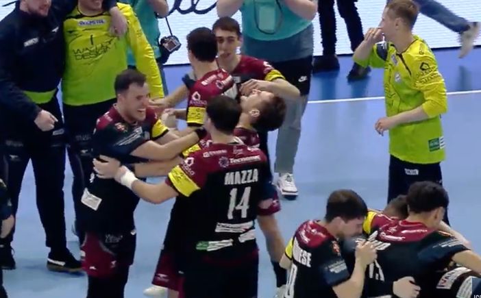 La Pallamano Cassano, che cuore!  Più forte anche della sfortuna: sua la Coppa Italia