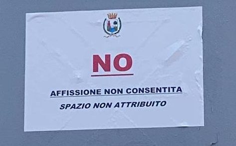 Cartello “No” al Referendum in spazio elettorale. La Lega diffida il Comune di Castellanza