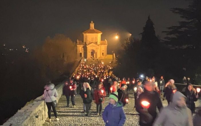 Domenica 28 dicembre torna la Fiaccolata al Sacro Monte