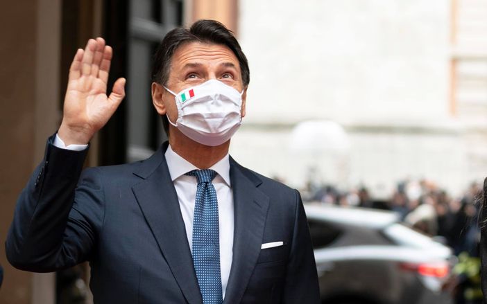L'elegante addio di Giuseppe Conte: «Orgoglioso di aver rappresentato l’Italia»