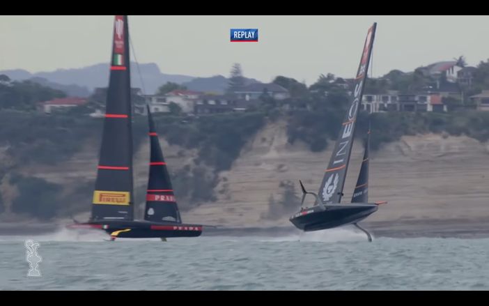 San Valentino dipinto da un'abbagliante Luna Rossa: il trionfo in Nuova Zelanda entusiasma anche gli appassionati del Varesotto