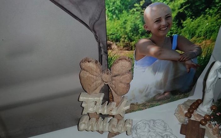 La vittoria più bella di Daniele: una scultura in legno per ricordare Erika