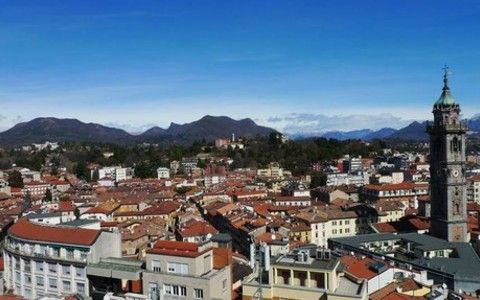 «I cittadini disperati scappano da Varese. Propaganda da Unione Sovietica da parte del Pd sulla qualità della vita» «I cittadini disperati scappano da Varese. Propaganda da Unione Sovietica da parte del Pd sulla qualità della vita»