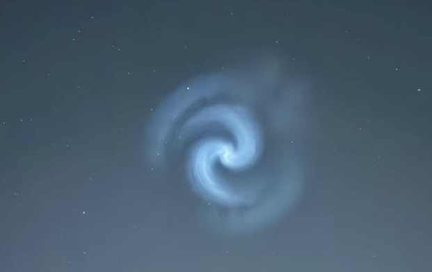 LA VARESE NASCOSTA. La &quot;misteriosa&quot; spirale nel cielo di Varese? Accadde anche nel lontano 1968...