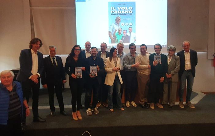 Il “volo padano” continua a Busto: «Non ci sono due Leghe. E l’autonomia sarà il vero cambiamento» Il “volo padano” continua a Busto: «Non ci sono due Leghe. E l’autonomia sarà il vero cambiamento»