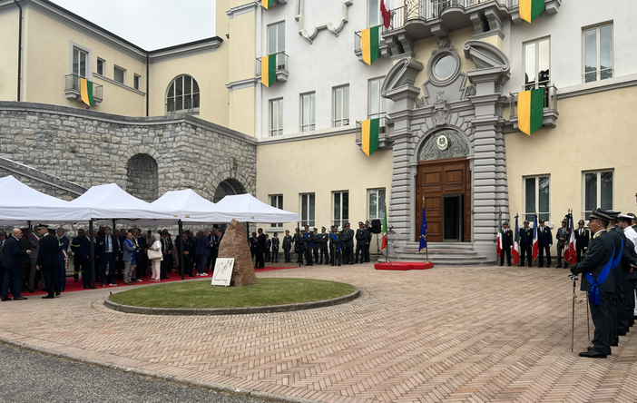 VIDEO e FOTO - La provincia di Varese festeggia i 249 anni della Guardia di Finanza