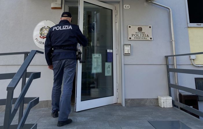 Colpo allo spaccio nei boschi dell'alto Varesotto: sgominata una banda di pusher Colpo allo spaccio nei boschi dell'alto Varesotto: sgominata una banda di pusher
