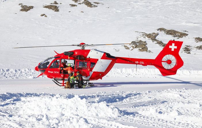 Valanga ad Airolo, travolti tre sciatori svizzeri