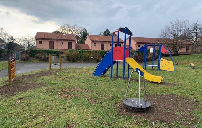 Terminati i lavori di ammodernamento dei parchi del paese (foto Comune di Viggiù)