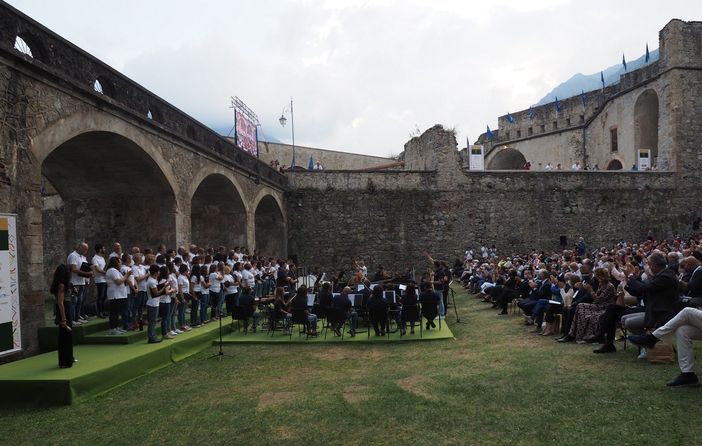 Sulle note dei Carmina Burana Confartigianato Imprese Cuneo ha presentato il volume dedicato alle "Passeggiate gourmet"