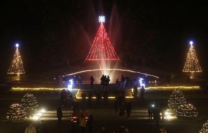 Oltre 400 mila luci illumineranno il Natale dei Giardini Estensi