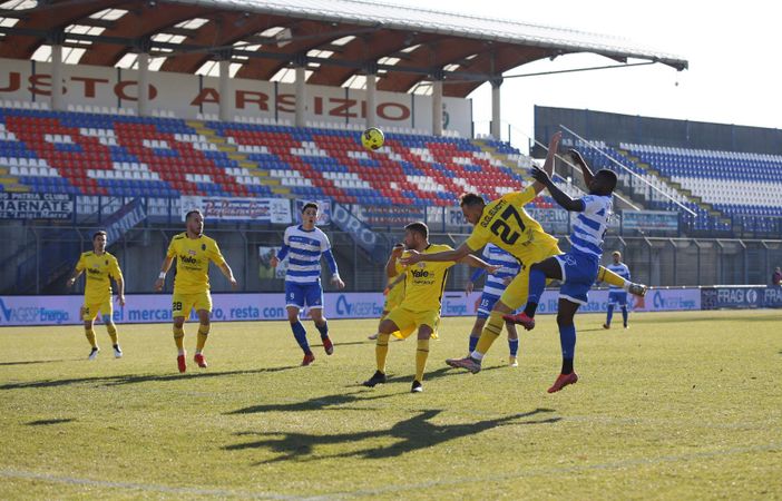 La Pro Patria è stata all'altezza della capolista (ora ex), anzi le ha creato non pochi pensieri (foto di Marco Giussani) La Pro Patria è stata all'altezza della capolista (ora ex), anzi le ha creato non pochi pensieri (foto di Marco Giussani)