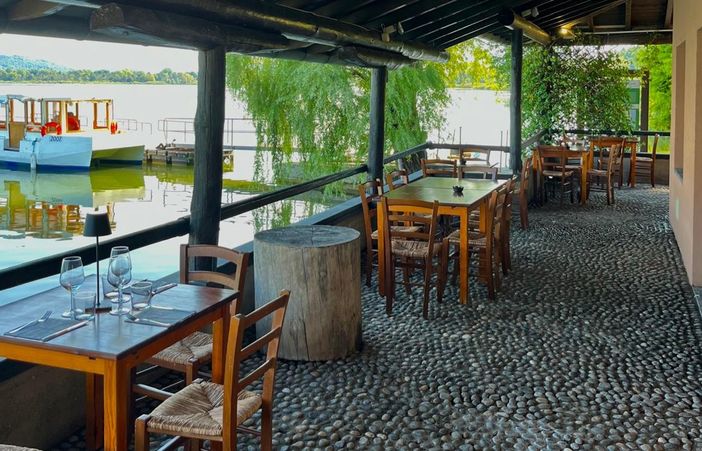 Si torna sull'Isolino Virginia, riapre il bar ristorante: pranzi, cene e aree relax Si torna sull'Isolino Virginia, riapre il bar ristorante: pranzi, cene e aree relax