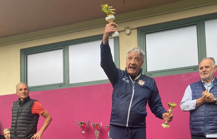 Un momento delle premiazioni del Memorial Bruschera a Taino (foto dalla pagina Facebook del Comune) Un momento delle premiazioni del Memorial Bruschera a Taino (foto dalla pagina Facebook del Comune)