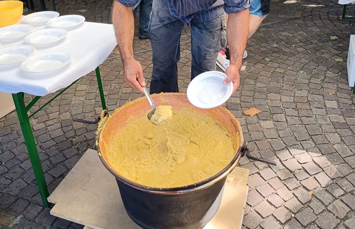 La polenta sarà la regina della Festa del Mergun a Porto Valtravaglia