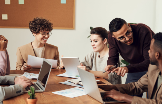 Anche da adulti possiamo continuare a imparare grazie a internet