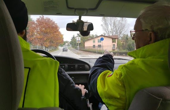 Assistenza domiciliare, consegna pacchi alimentari, sanificazione delle strade: i "numeri" della Protezione Civile di Gavirate per combattere il Coronavirus