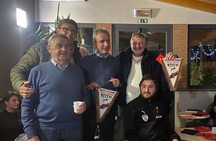 Nicolò Maja al Milan Club di Cassano Magnago per gli auguri di Natale: «Ai mondiali tifavo Argentina per Messi e Dybala»