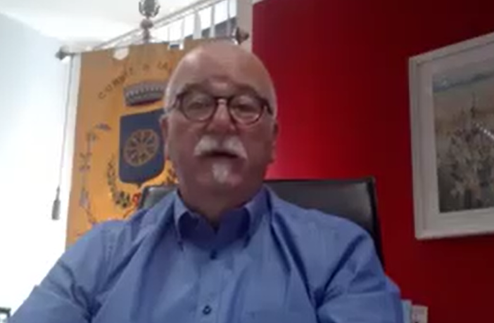 Antenna a Saltrio, l'ex sindaco Zanuso: «Ho chiesto spiegazioni e le dimissioni del responsabile. Ho ricevuto solo la sfiducia»