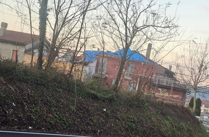 Il cantiere segnalato da Enrico Vizza al Comune di Castiglione Olona Il cantiere segnalato da Enrico Vizza al Comune di Castiglione Olona