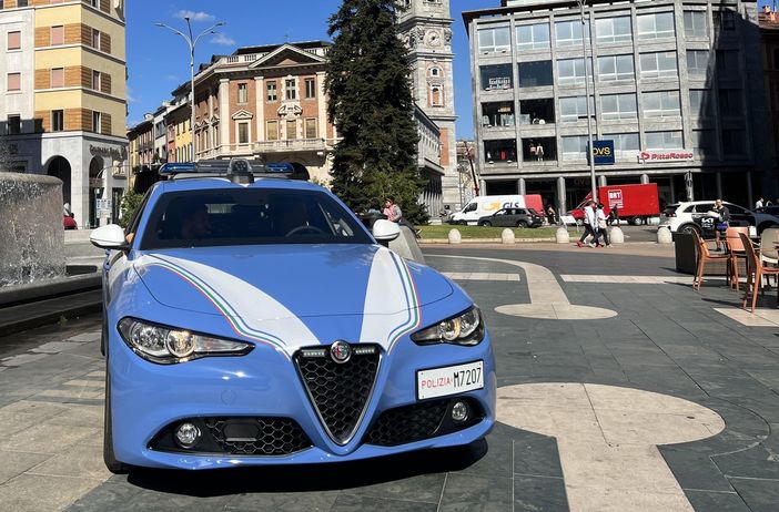 Controlli in alcuni negozi "etnici" di Varese, identificate venti persone e multe per quasi 4mila euro