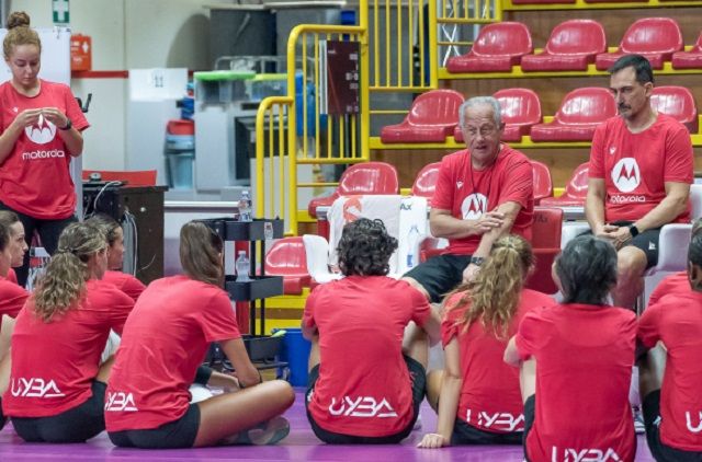 Velasco: «Nessun contatto con la nazionale»