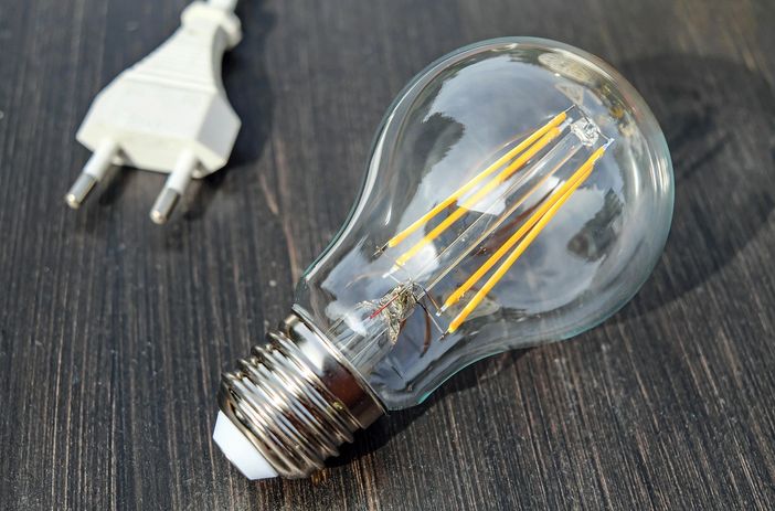 Come scegliere un fornitore di energia rinnovabile per la tua casa