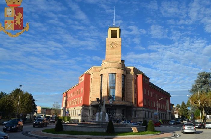 Varese, 13 permessi di soggiorno rifiutati e 14 provvedimenti di espulsione nelle ultime 2 settimane Varese, 13 permessi di soggiorno rifiutati e 14 provvedimenti di espulsione nelle ultime 2 settimane