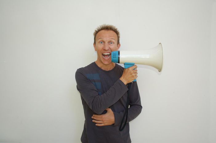 SportivaMente: stasera tutti in piazza a Busto con lo show di Cristiano Militello